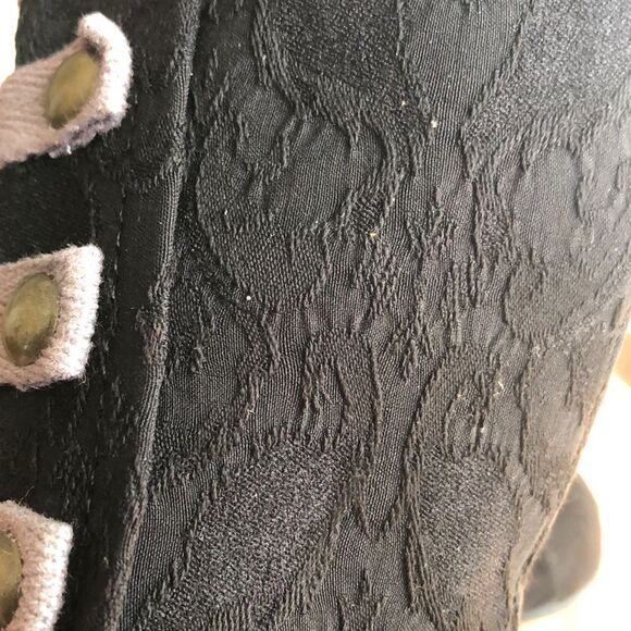 Joyfolie “Leighton in Black” Lace Baby Boots - Picture 7 of 9